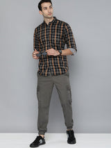 Men's Slim Fit Solid Mid Rise Stretchable Cuffed Cargos