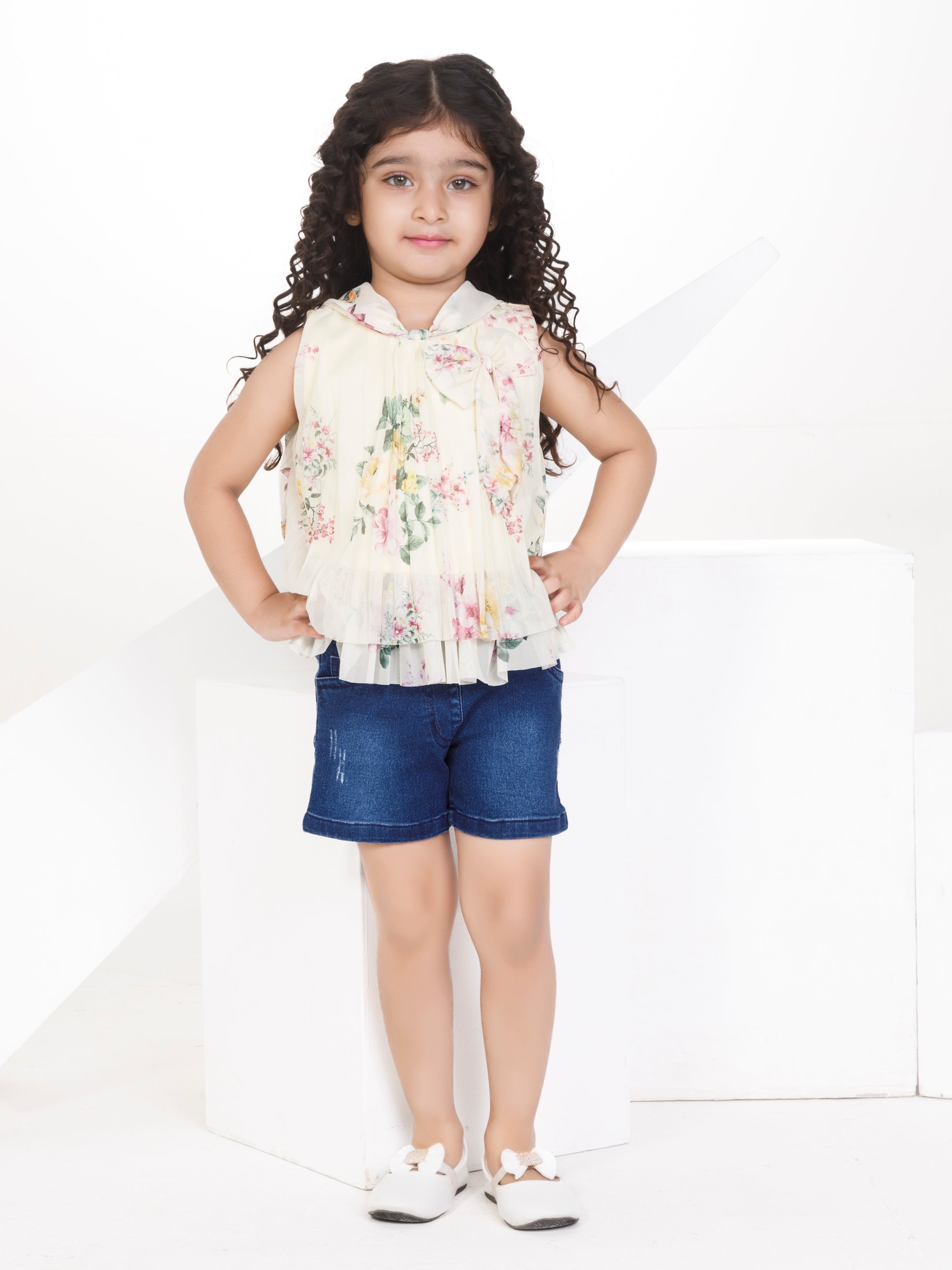 Girls Mid Thigh Length Semi Party Shorts Set