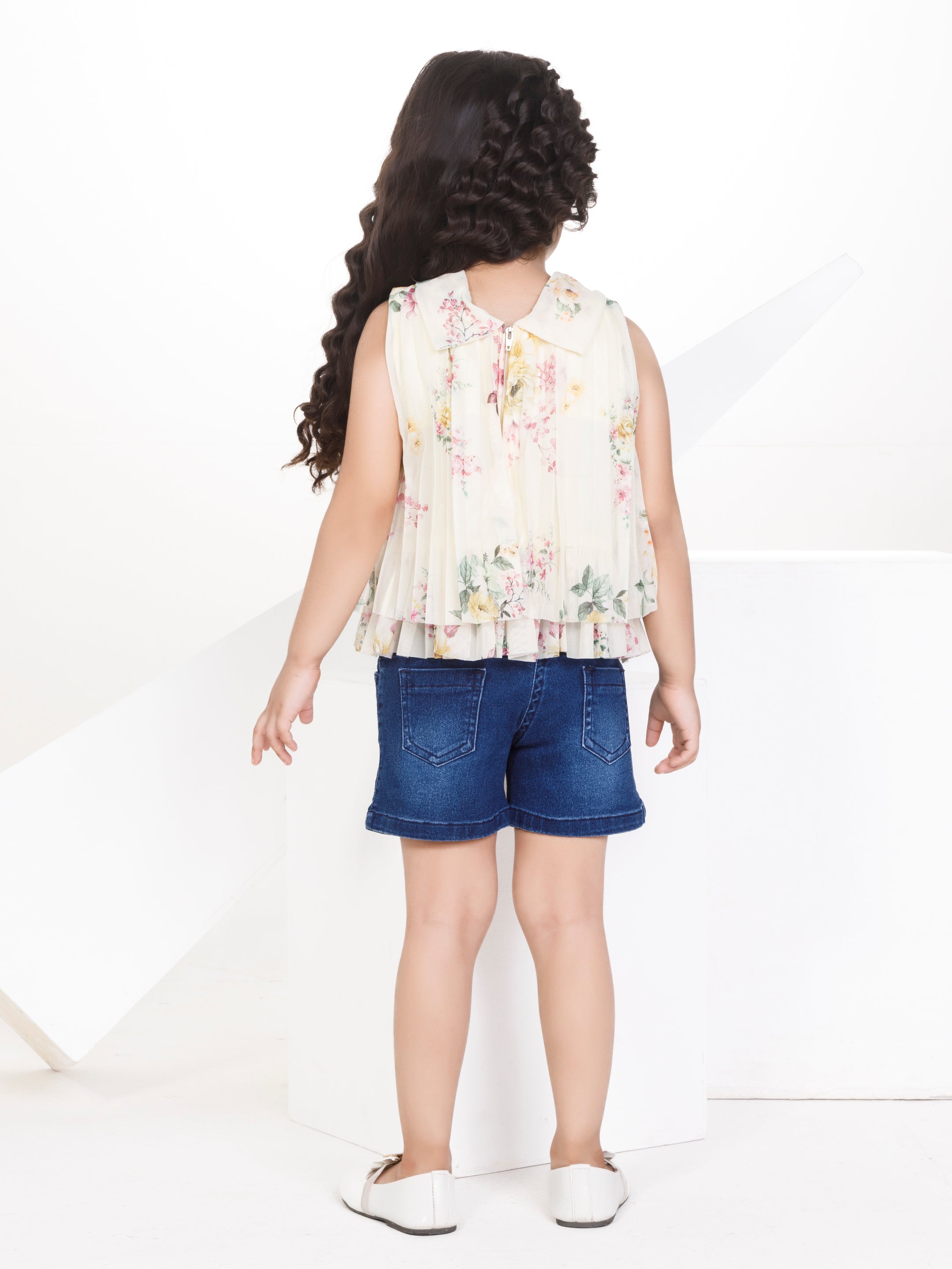 Girls Mid Thigh Length Semi Party Shorts Set