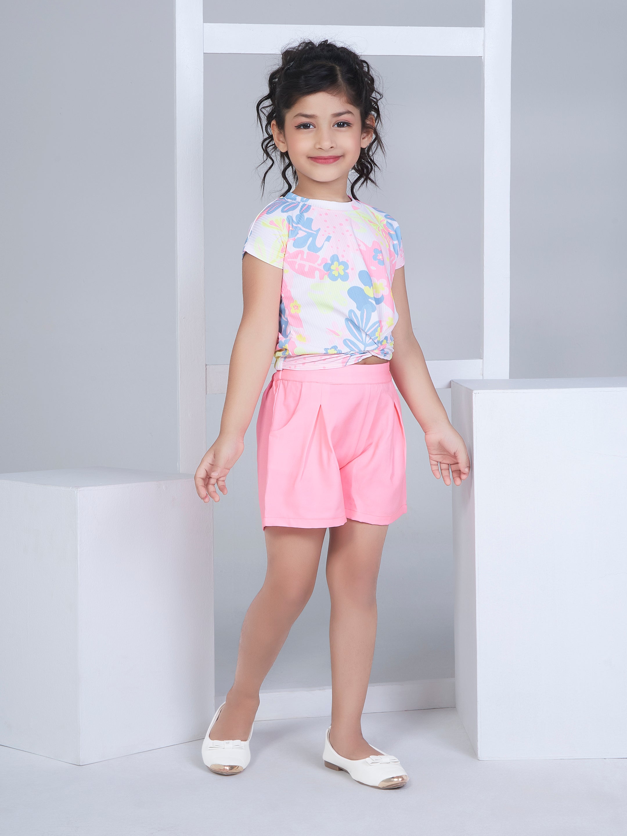 Girls Mid Thigh Length Semi Casual Shorts Set