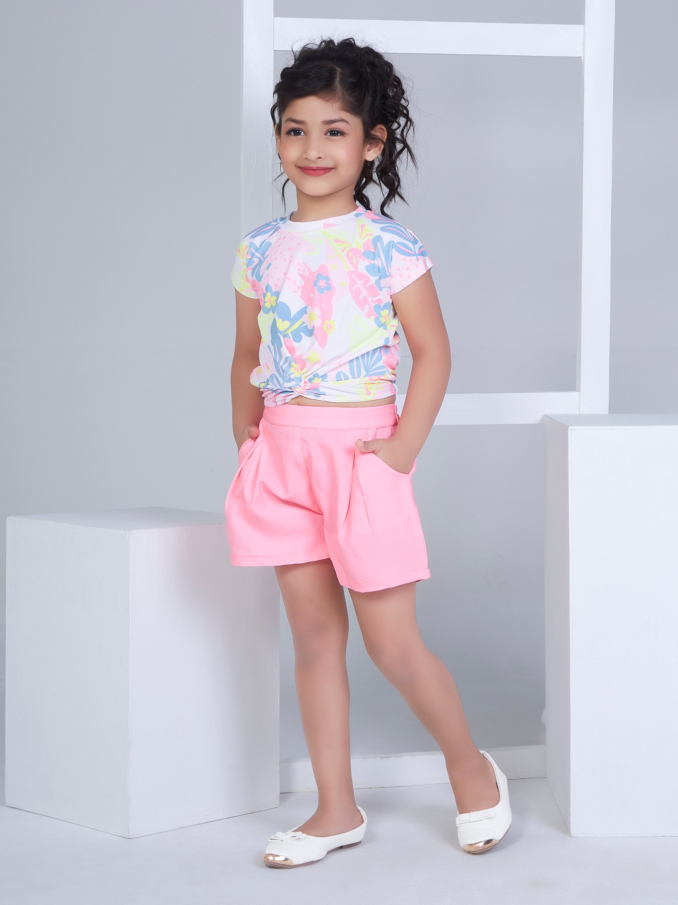 Girls Mid Thigh Length Semi Casual Shorts Set