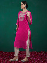 Women's Pink Printed Straight Kurta