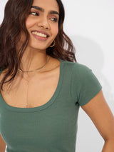 Women's Green Casual Slim Fit Solid Half Sleeves Top