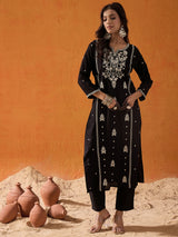 Women's Black Embroidered Straight Kurta