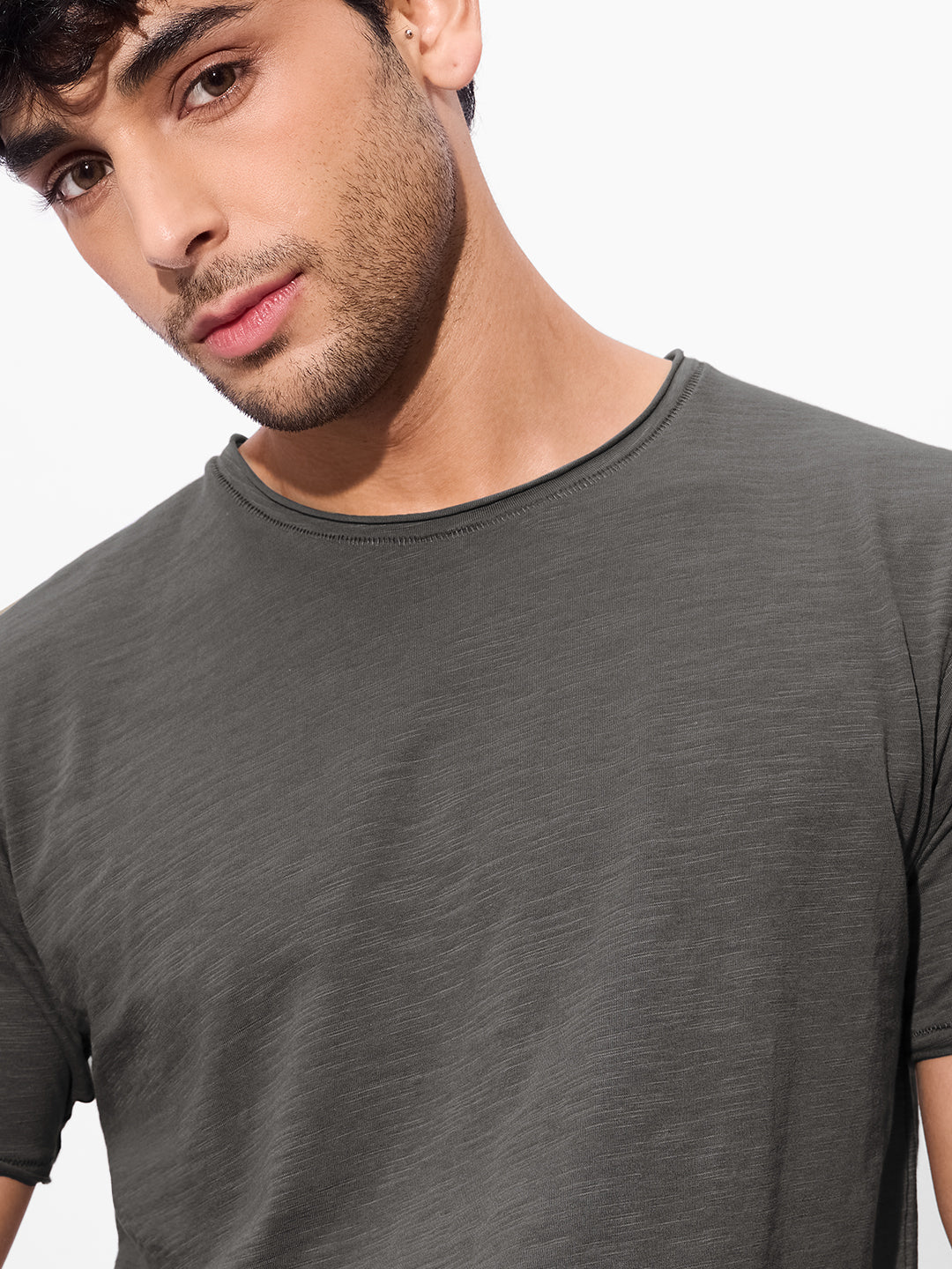Men's Grey Casual Solid Regular Fit Half Sleeves Tshirt