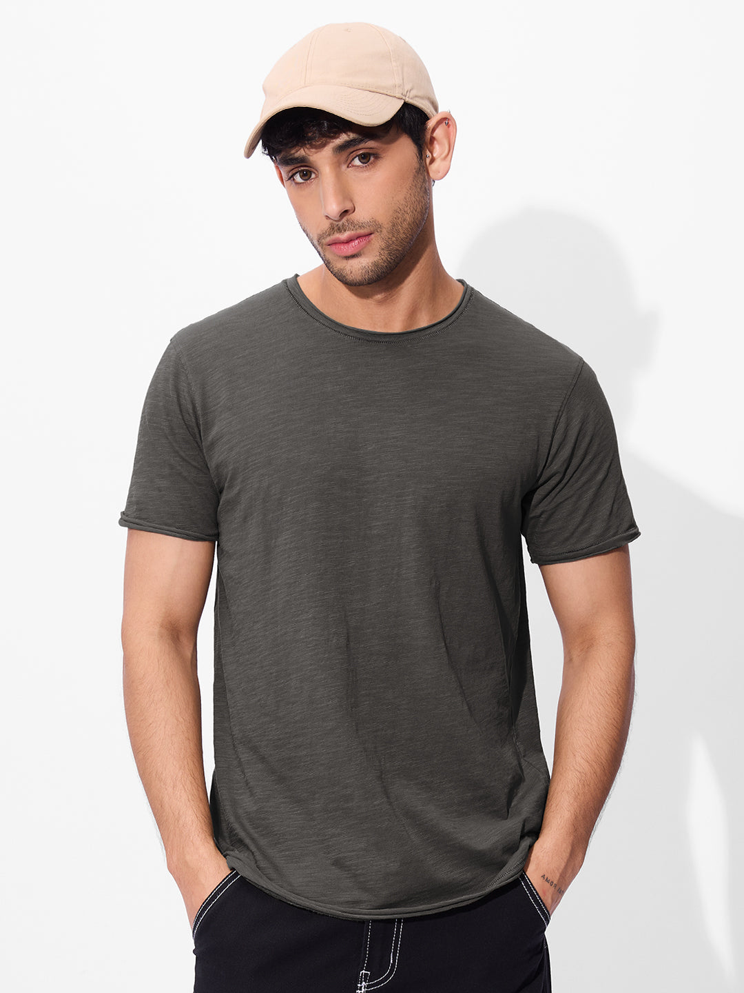 Men's Grey Casual Solid Regular Fit Half Sleeves Tshirt