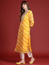 Women's Yellow Printed Straight Kurta