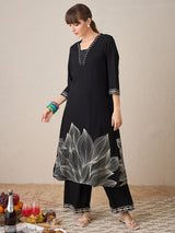 Women's Black Printed Straight Kurta Trousers Set