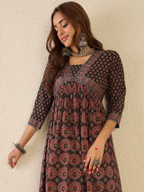 Women's Black Casual Printed V-Neck Three Quarter Sleeves Kurta