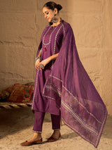 Women's Purple Solid Straight Kurta Trousers With Dupatta Set