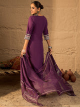 Women's Purple Solid Straight Kurta Trousers With Dupatta Set