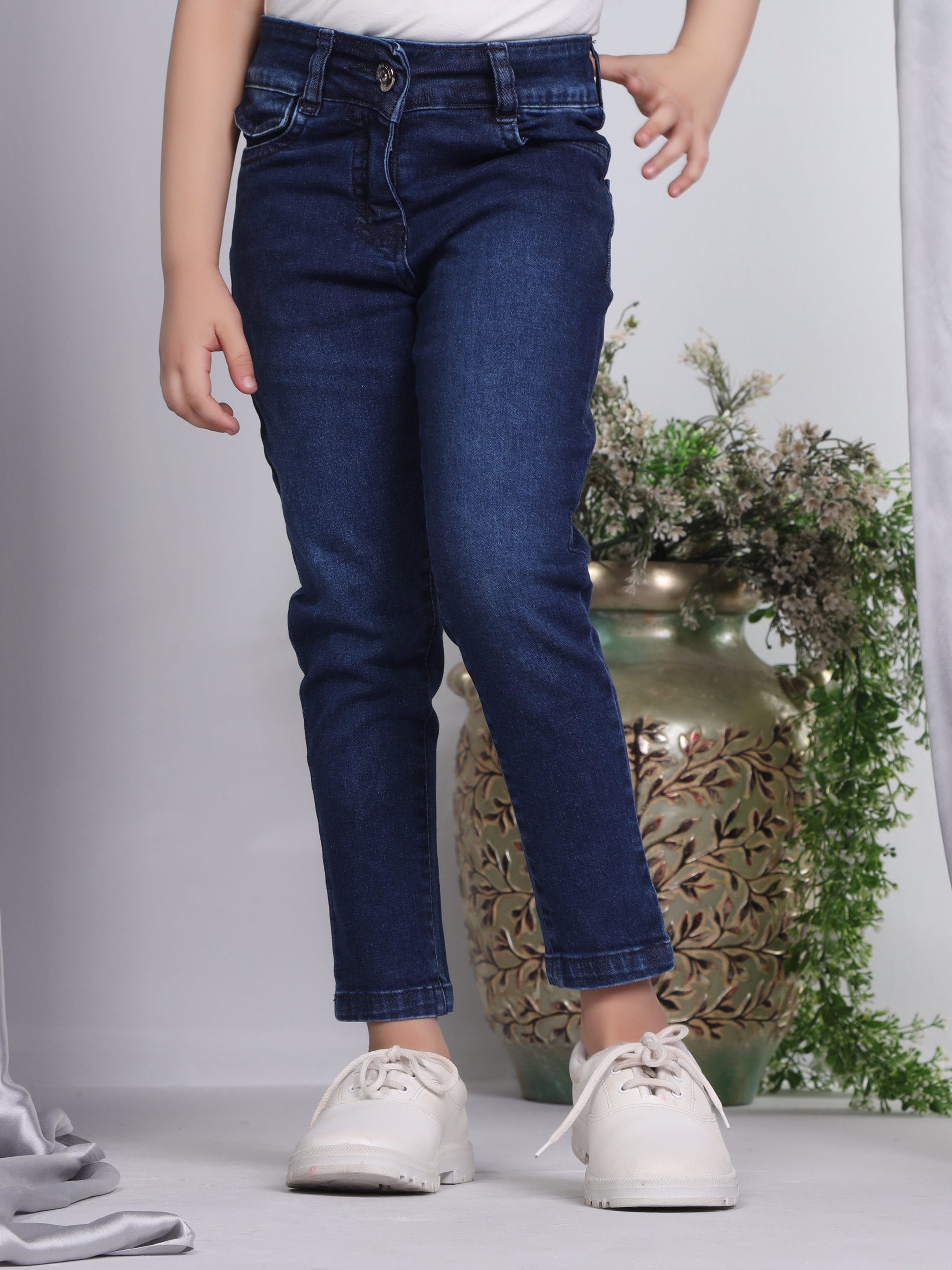 Girls Ankle Length Casual Jeans