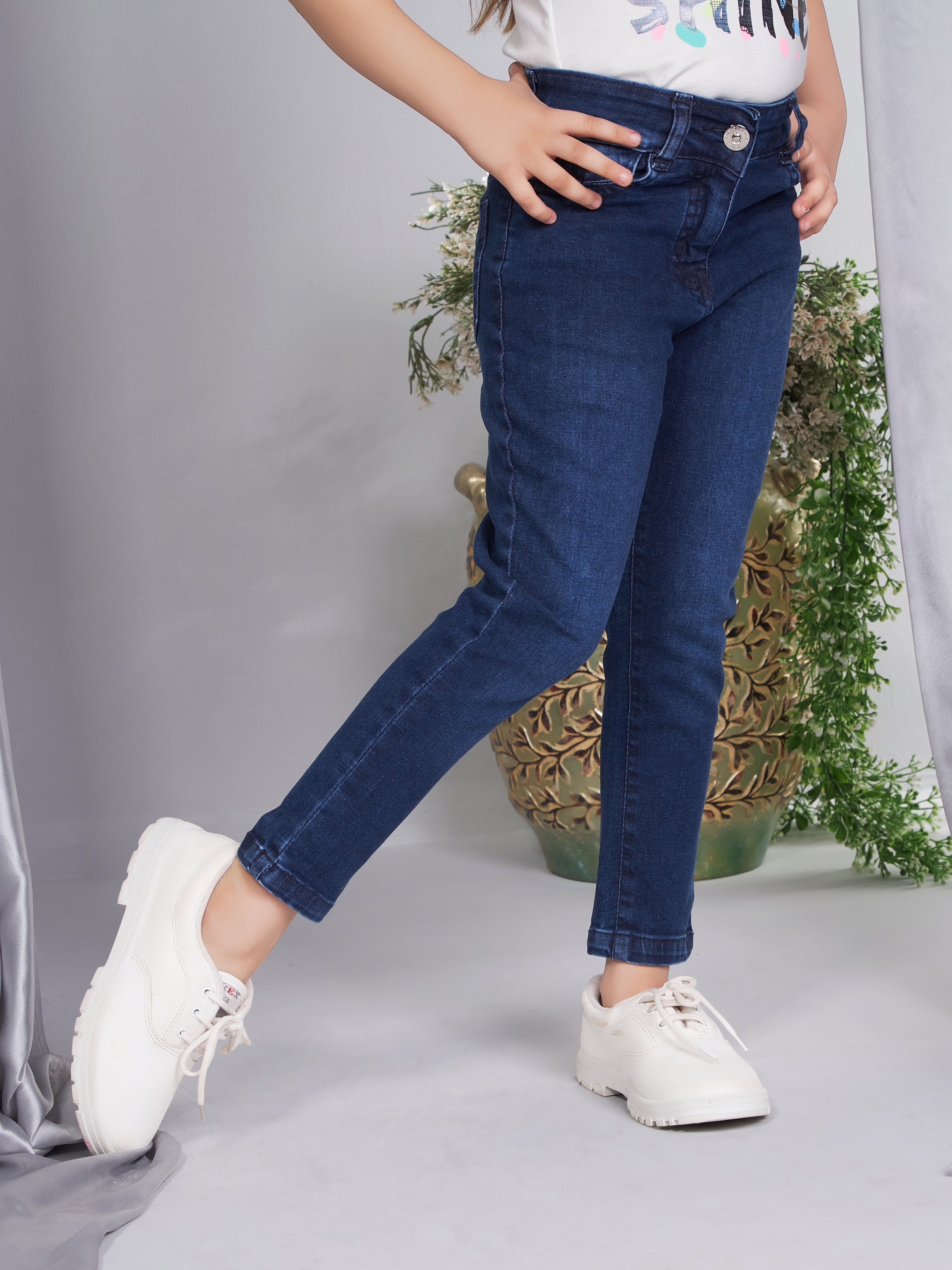 Girls Ankle Length Casual Jeans