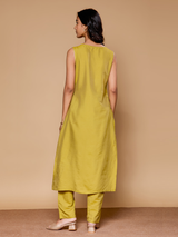 Women's Green Casual Regular Fit Kurta Set