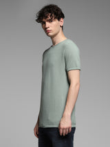 Men's Green Casual Slim Fit Solid  Tshirt
