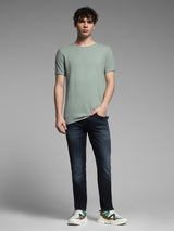 Men's Green Casual Slim Fit Solid  Tshirt