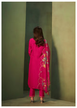 Women's Red Fusion Regular Fit Embroidered Three Quarter Sleeves Kurtas Sets