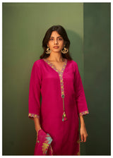 Women's Red Fusion Regular Fit Embroidered Three Quarter Sleeves Kurtas Sets