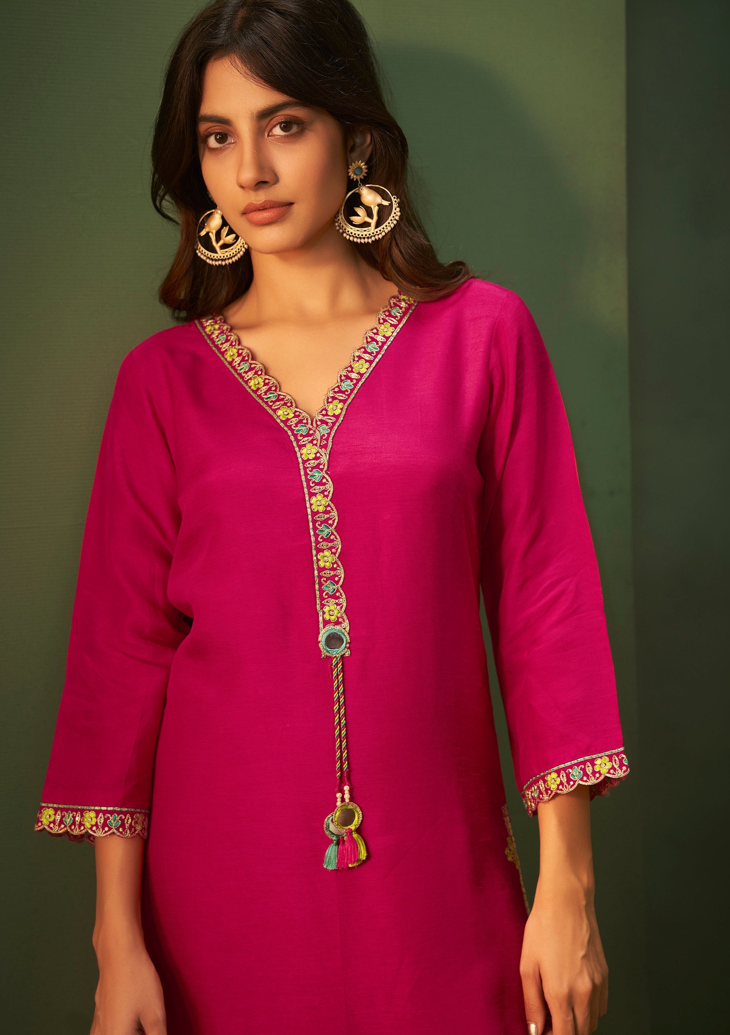 Women's Red Fusion Regular Fit Embroidered Three Quarter Sleeves Kurtas Sets