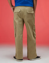 Men's Beige Casual Regular Fit Solid Cargo