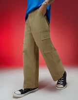 Men's Beige Casual Regular Fit Solid Cargo