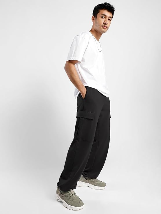 Men's Black Cotton Straight Knit Solid Cargo
