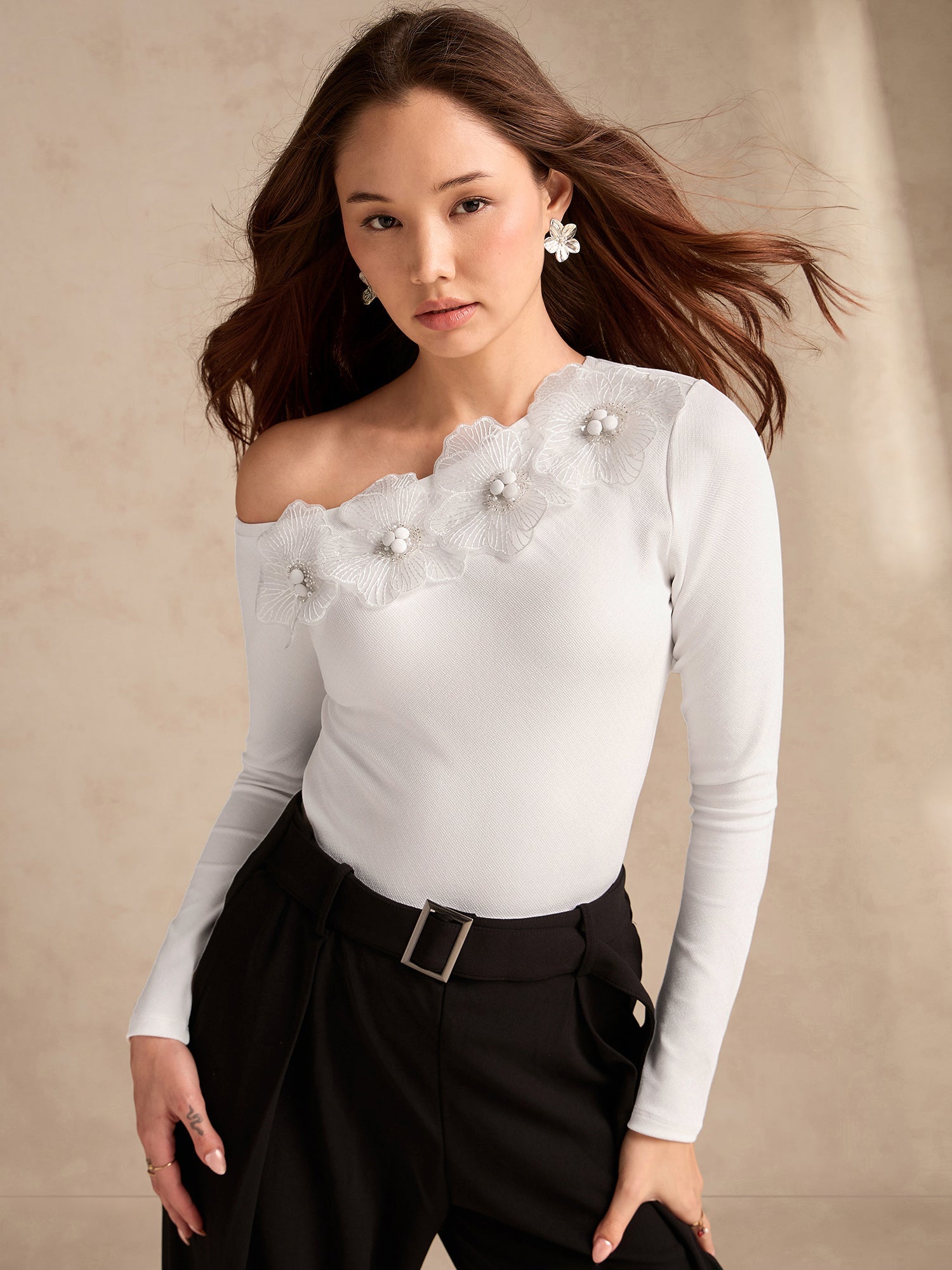 Women's White Off-shoulder Floral Embellishments Top