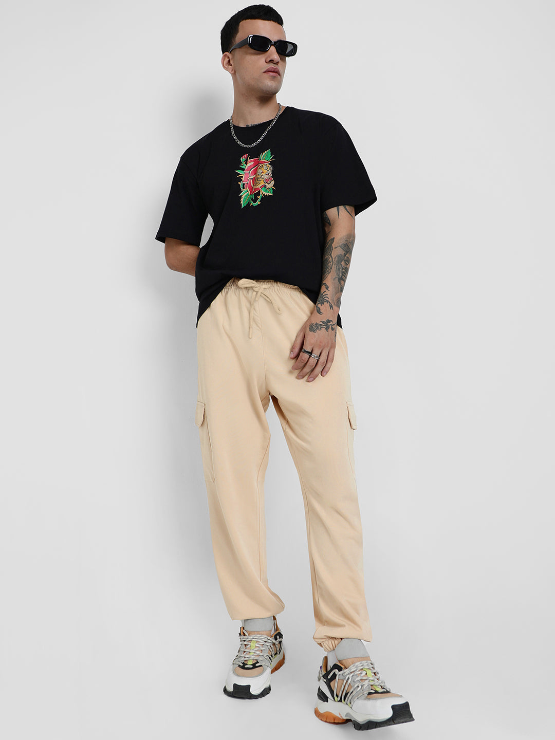 Men's Beige Casual Baggy Fit Solid Cargo