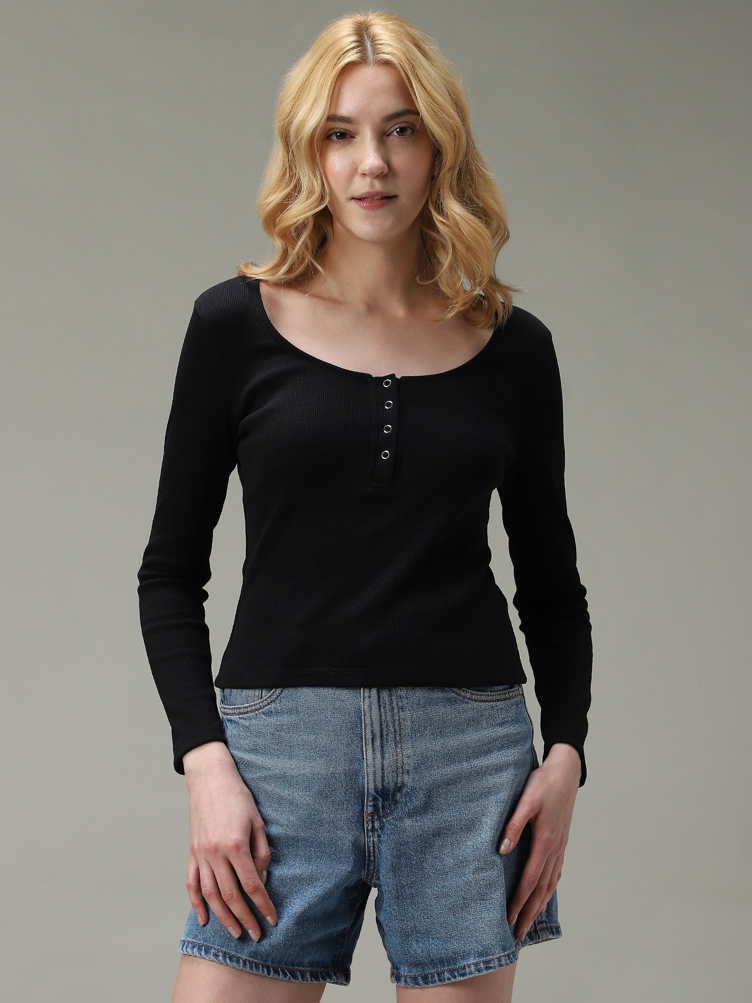 Women's Black Casual Slim Fit Solid Top