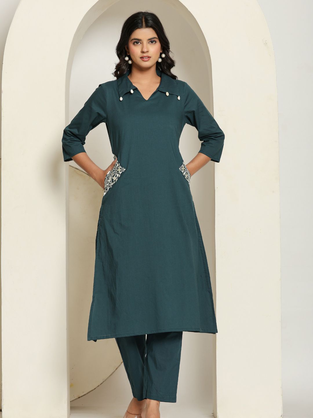 Women's Cowrie-Shell Embellished Kurta Set