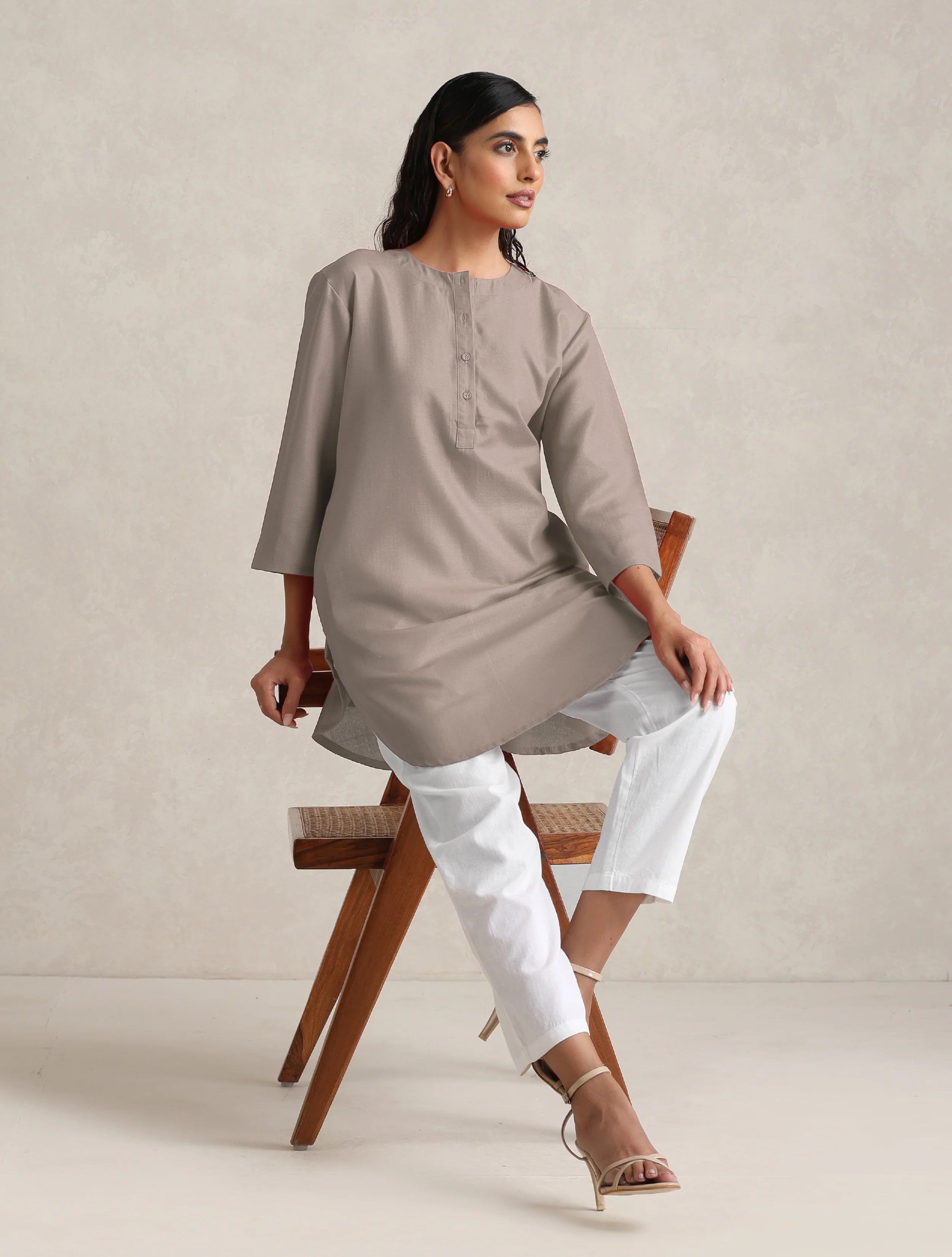 Women's Grey Cotton Blend Short Kurta