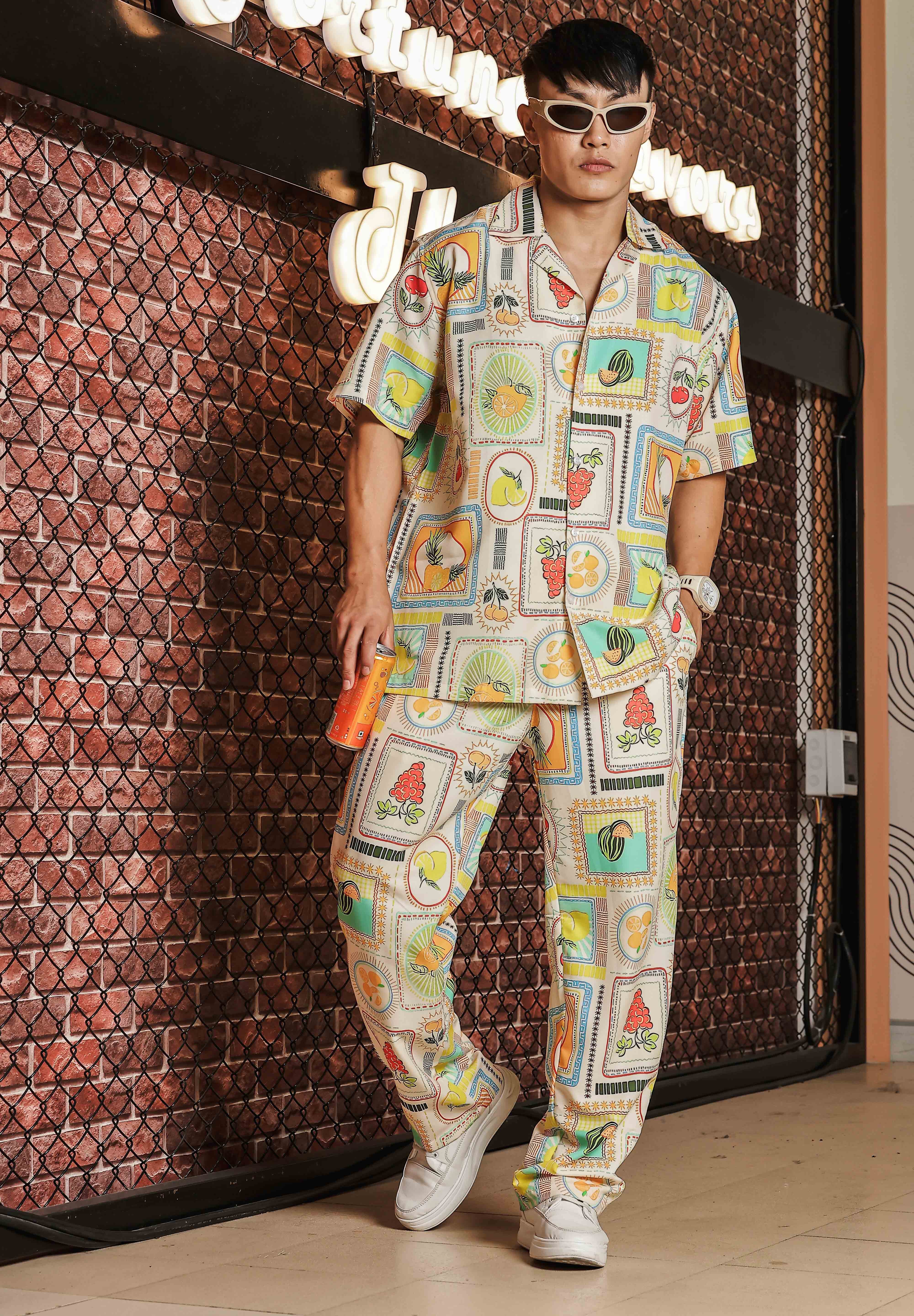 Unisex Beige Casual Print Trouser