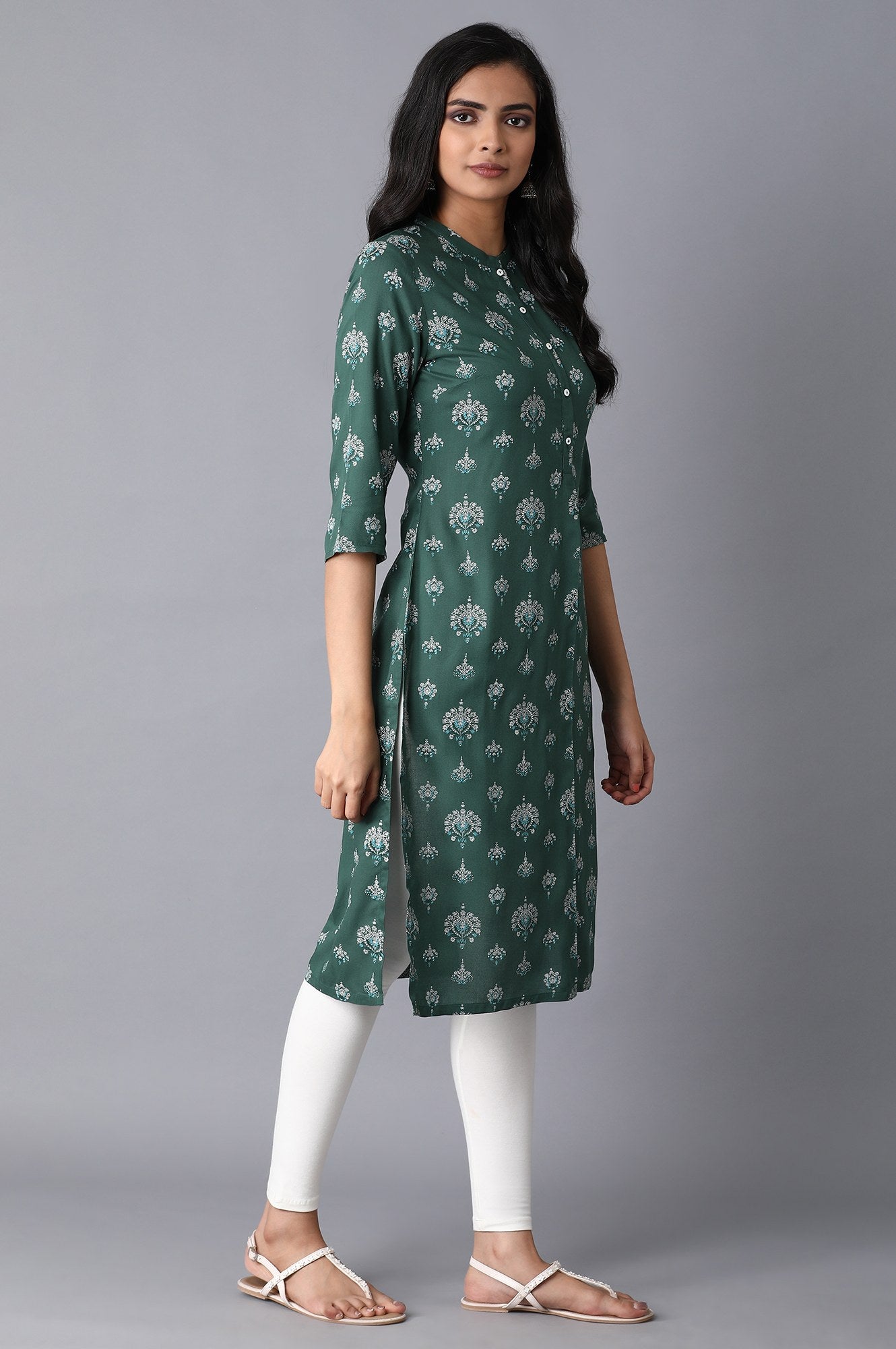 Women's Floral Printed Rayon Straight Kurta