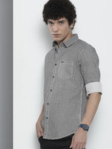 Men's Regular Fit Checkered Full Sleeves Cutaway Collar Casual Shirt