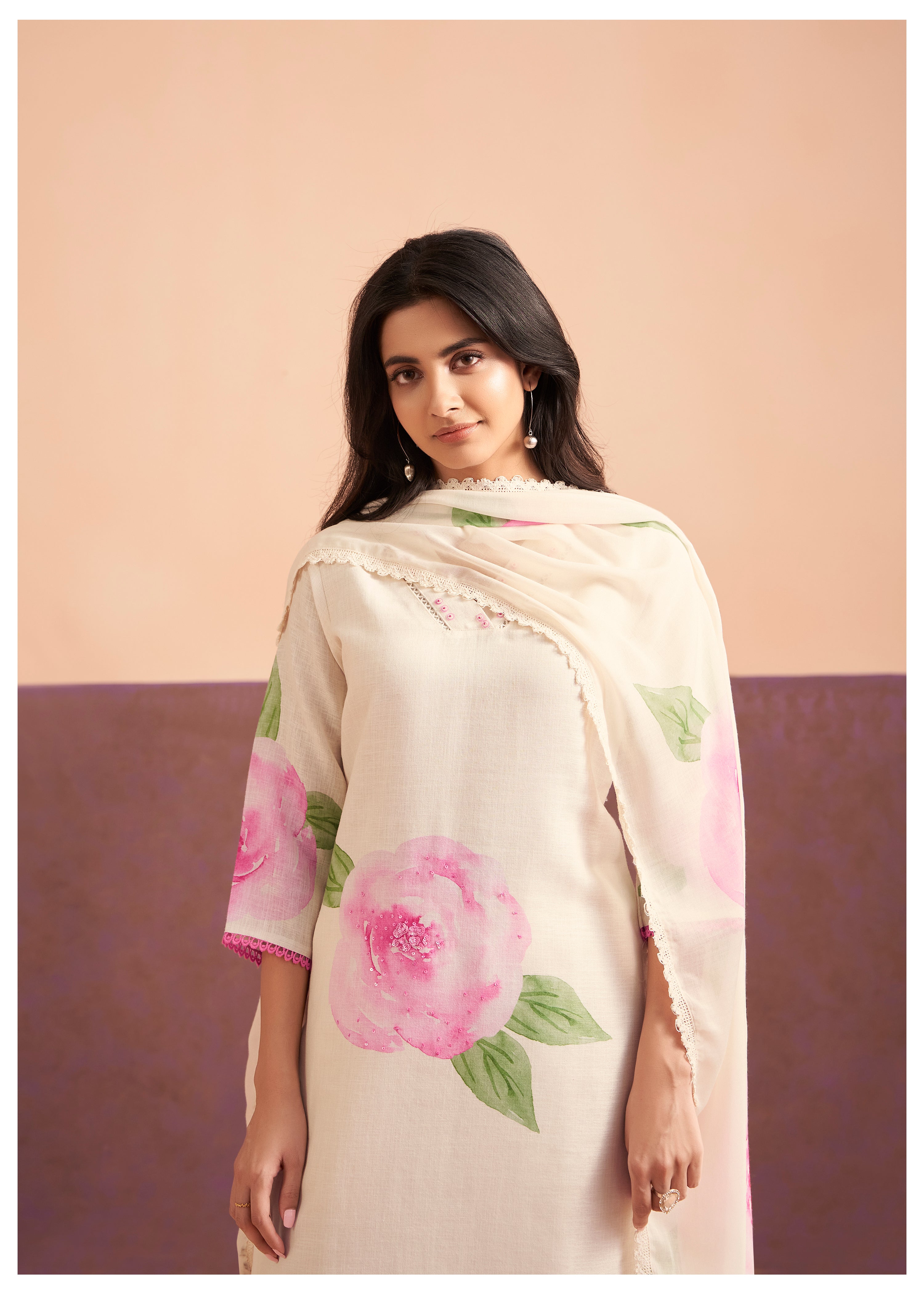 Women's Pink Daily Regular Fit Printed Three Quarter Sleeves Kurtas Sets