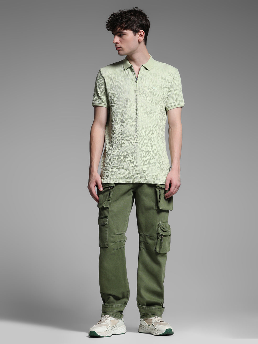 Men's Green Casual Slim Fit Solid Half Sleeves Polo Tshirt
