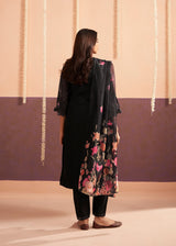 Women's Black Festive Regular Fit Embroidered Three Quarter Sleeves Kurtas Sets