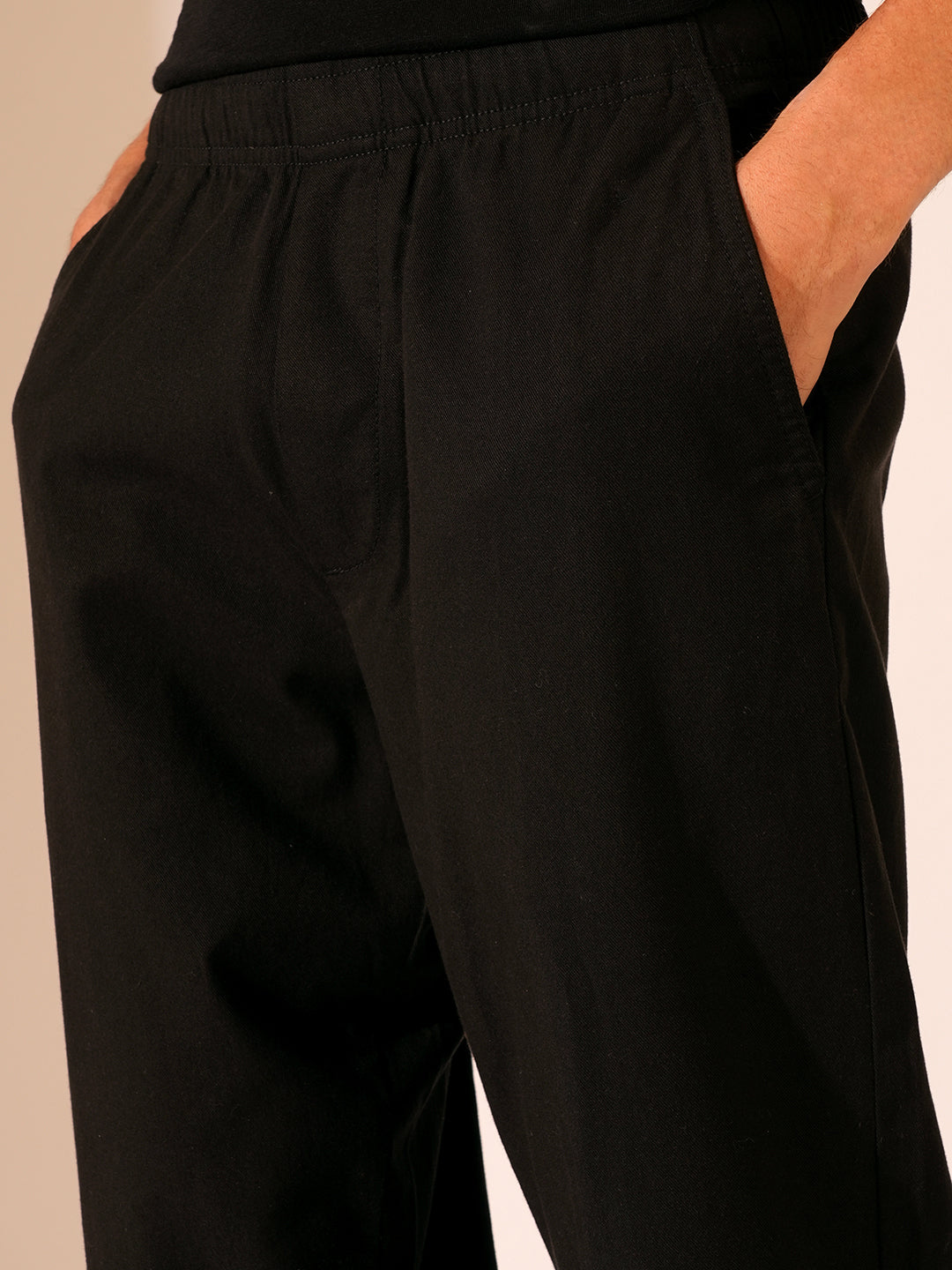 Men's Black Casual Regular Fit Solid Trousers