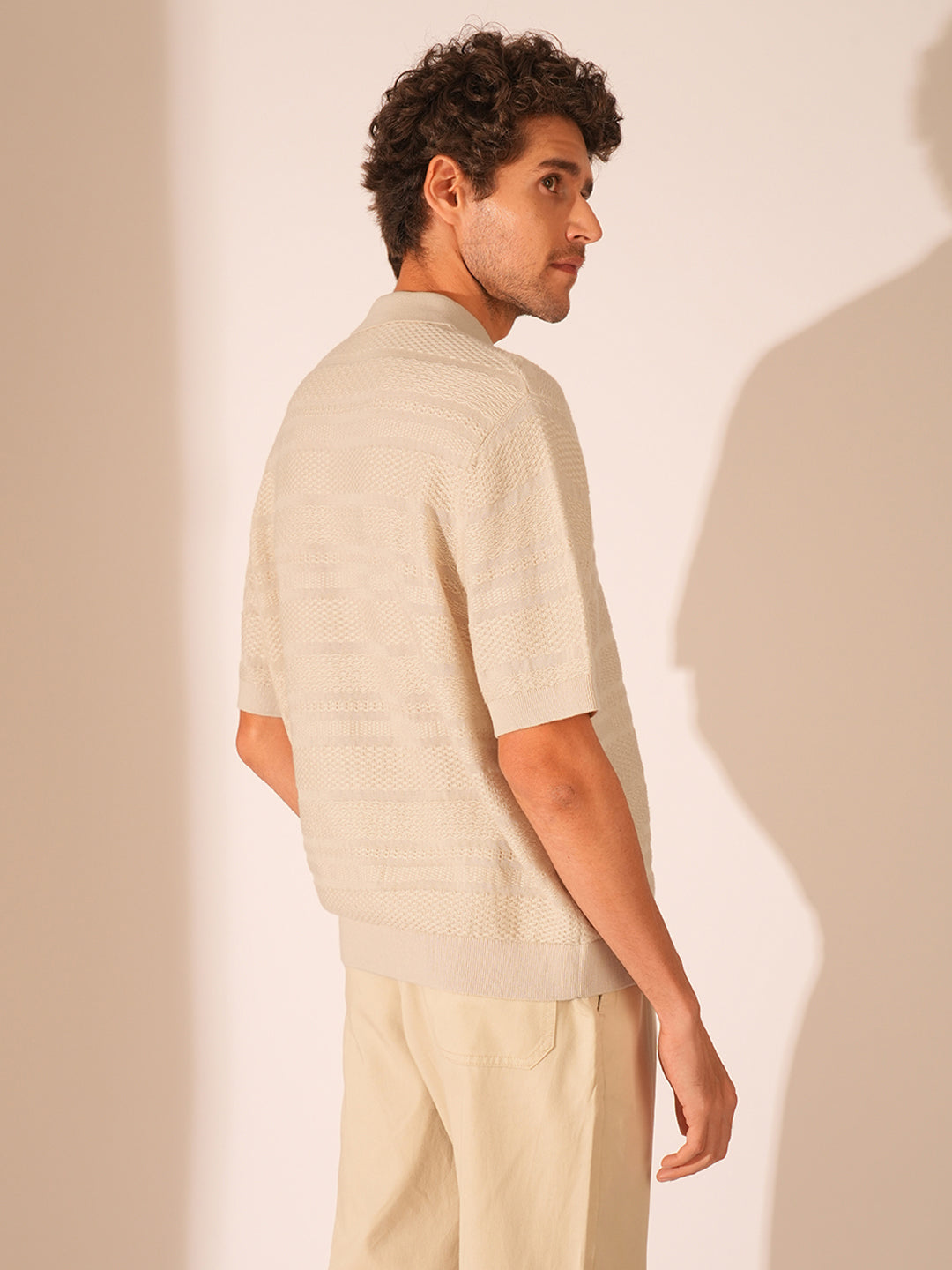 Men's Beige Casual Regular Fit Solid Trousers