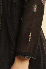 Women's Black Solid Metallic Embroidered Flared Chanderi Kurta With Trouser And Dupatta