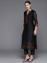 Women's Black Printed Straight Kurta Paired With Solid Bottom And Printed Dupatta