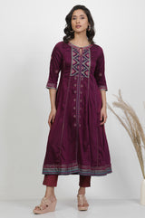 Women's Purple Floral Embroidered A-Line Woven Kurta And Trouser