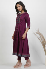 Women's Purple Floral Embroidered A-Line Woven Kurta And Trouser