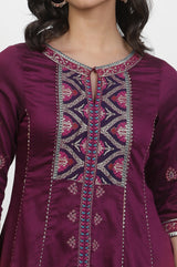 Women's Purple Floral Embroidered A-Line Woven Kurta And Trouser