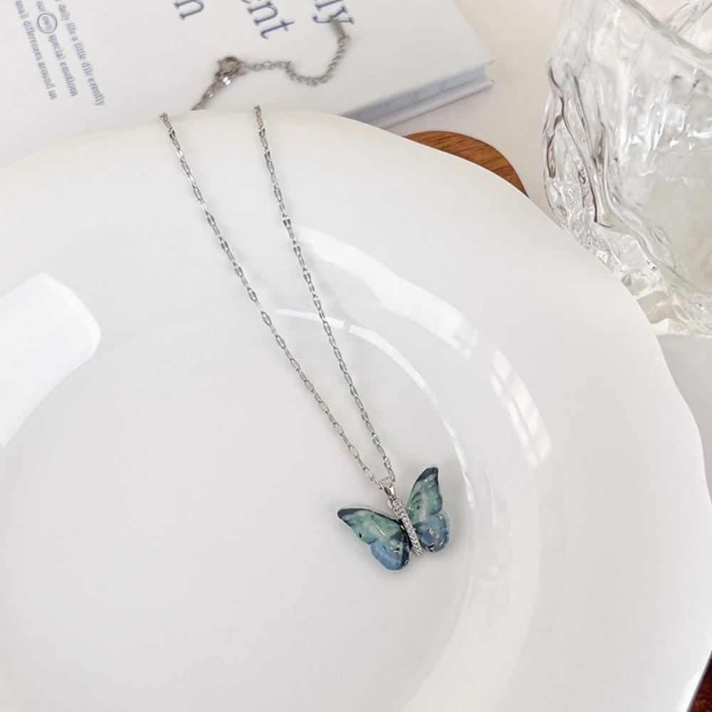 Women's Vibrant Blue Silver Winged Beauty Necklace