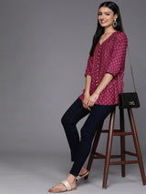 Women's Pink Geometric Printed Pleated Flared Kurti