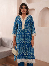 Women's Blue Fusion Regular Fit Printed Three Quarter Sleeves Kurtas Sets