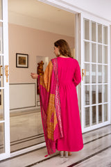 Women's Pink Fusion Regular Fit Embroidered Full Sleeves Kurtas Sets