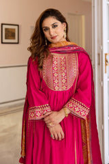 Women's Pink Fusion Regular Fit Embroidered Full Sleeves Kurtas Sets