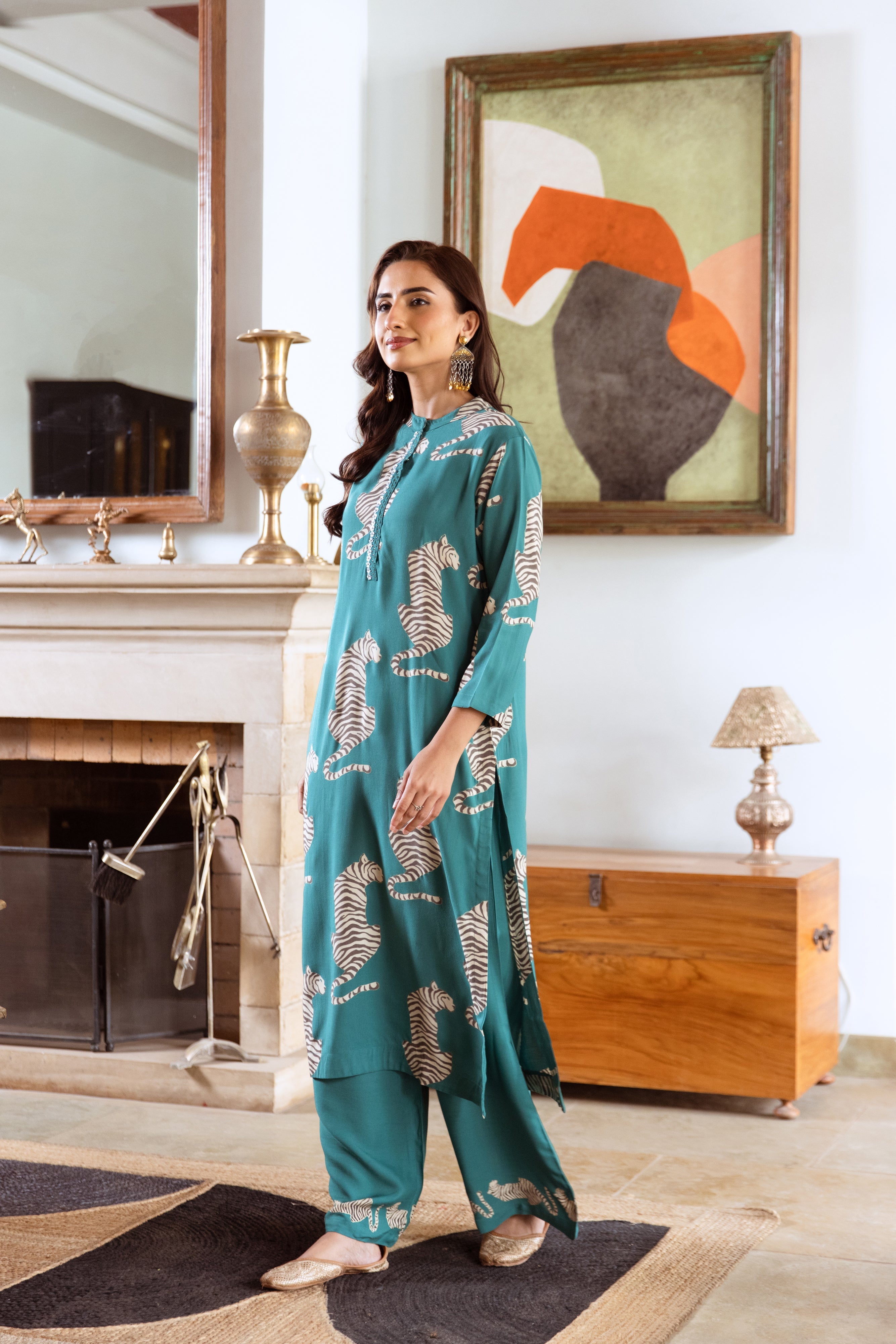 Women's Green Fusion Regular Fit Printed Three Quarter Sleeves Kurtas Sets